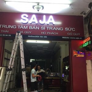 Bảng hiệu trang sức SAJA
